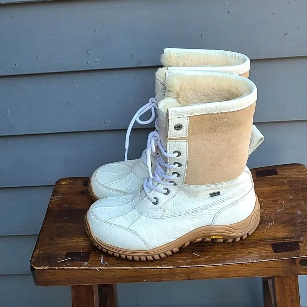 UGG White Adirondack II Shearling Snow Boot size 7 Like NEW!
